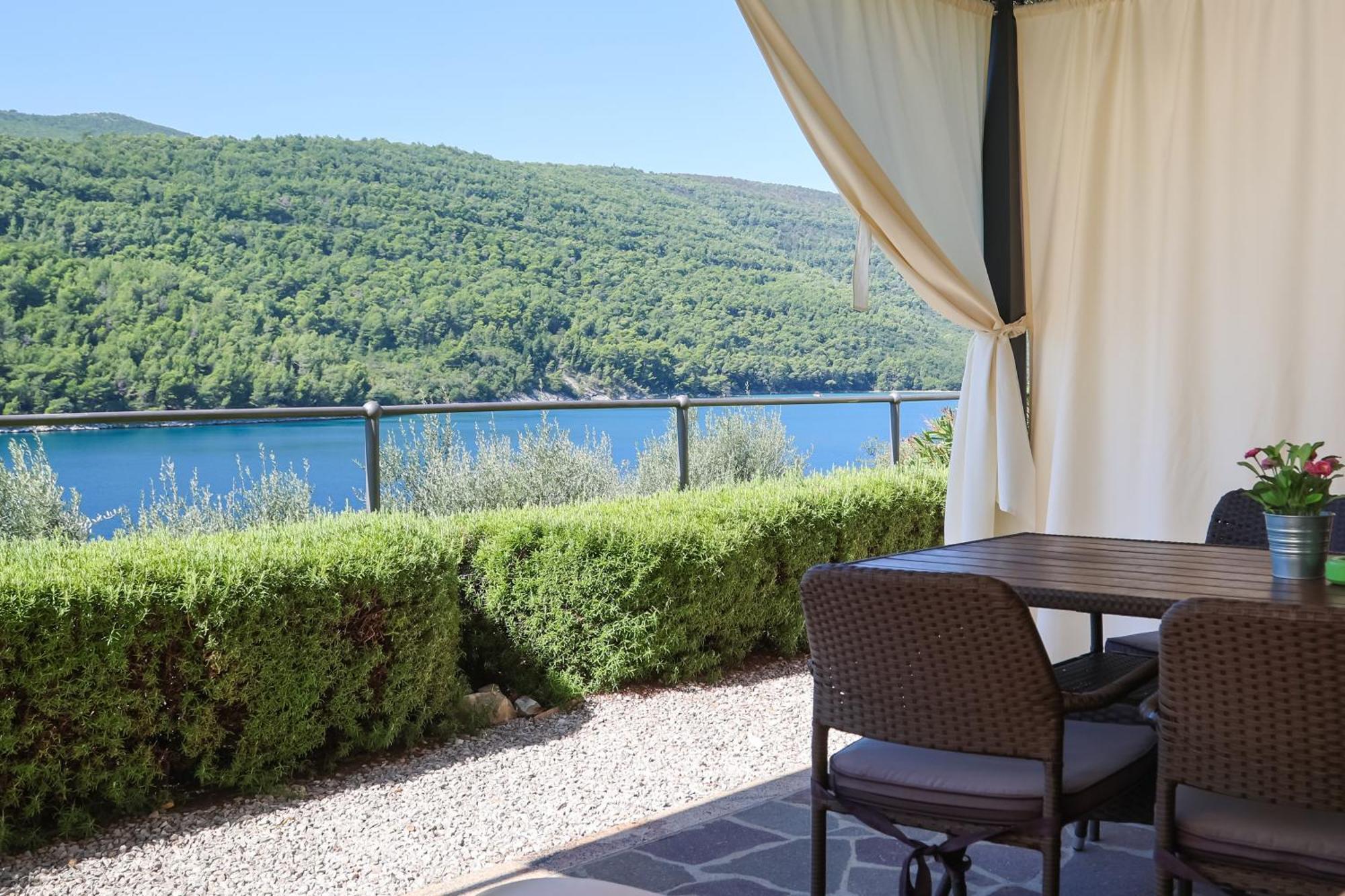 Istria Sea Side Apartment 210 & 209 Лабин Екстериор снимка